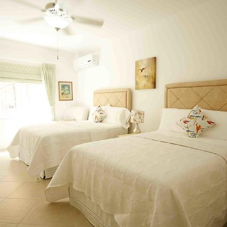 Cattleya Luxury Suites Kingston Exteriér fotografie