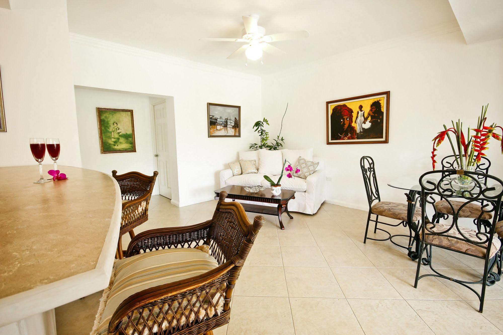 Cattleya Luxury Suites Kingston Exteriér fotografie