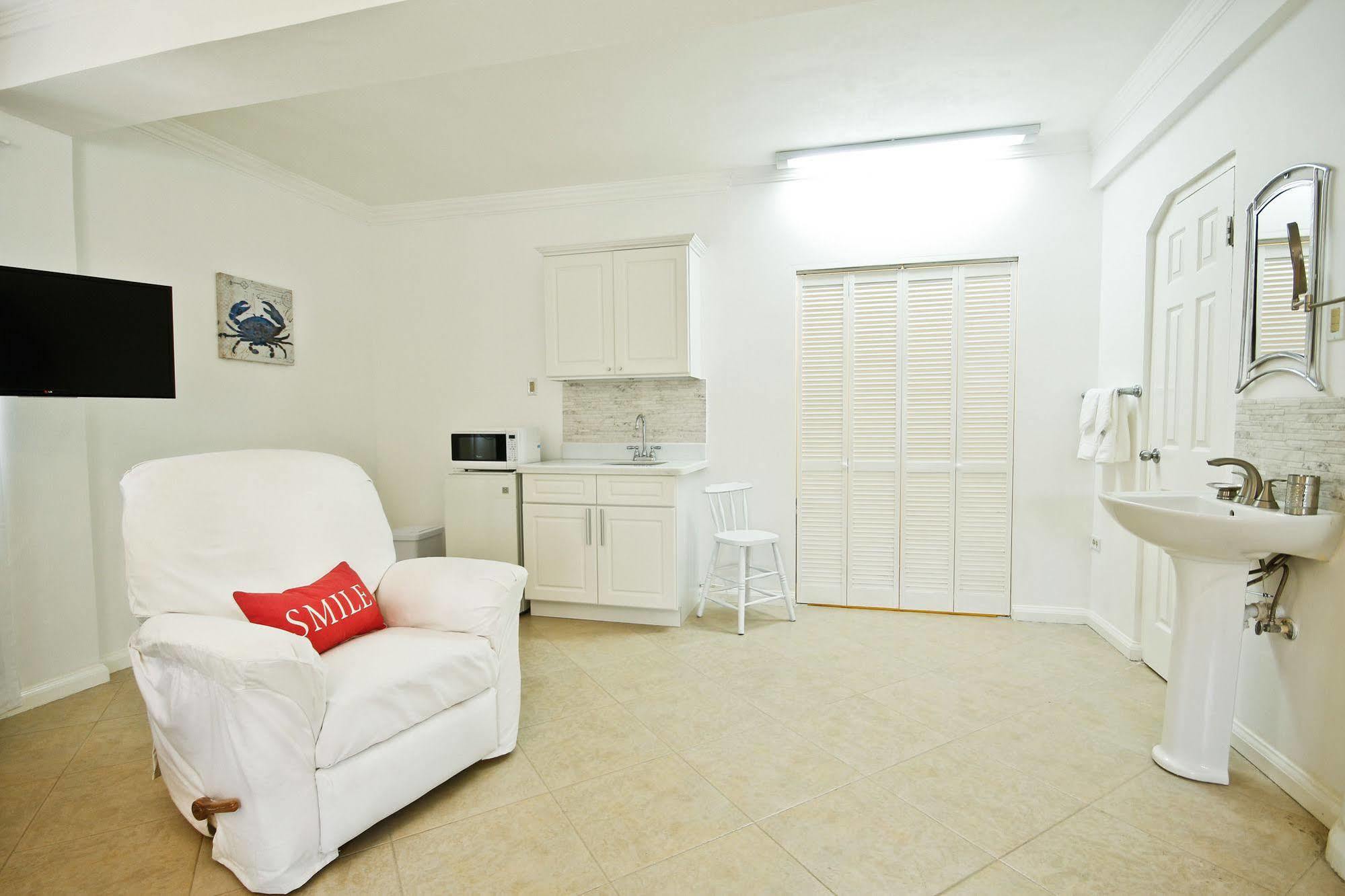 Cattleya Luxury Suites Kingston Exteriér fotografie